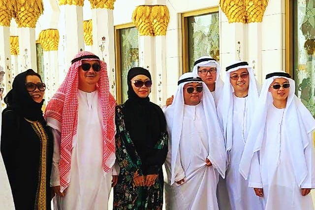 Abu Dhabi: Guided City Tour + Sheikh Zayed Grand Mosque & Emirates Palace Entry - Photo 1 of 14